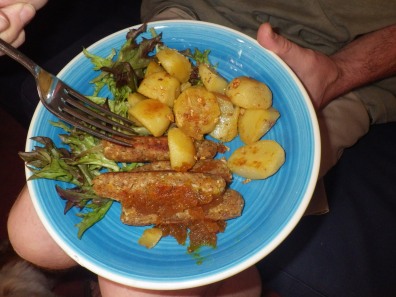 Glamorgan sausages with garlic potatoes and lettuce